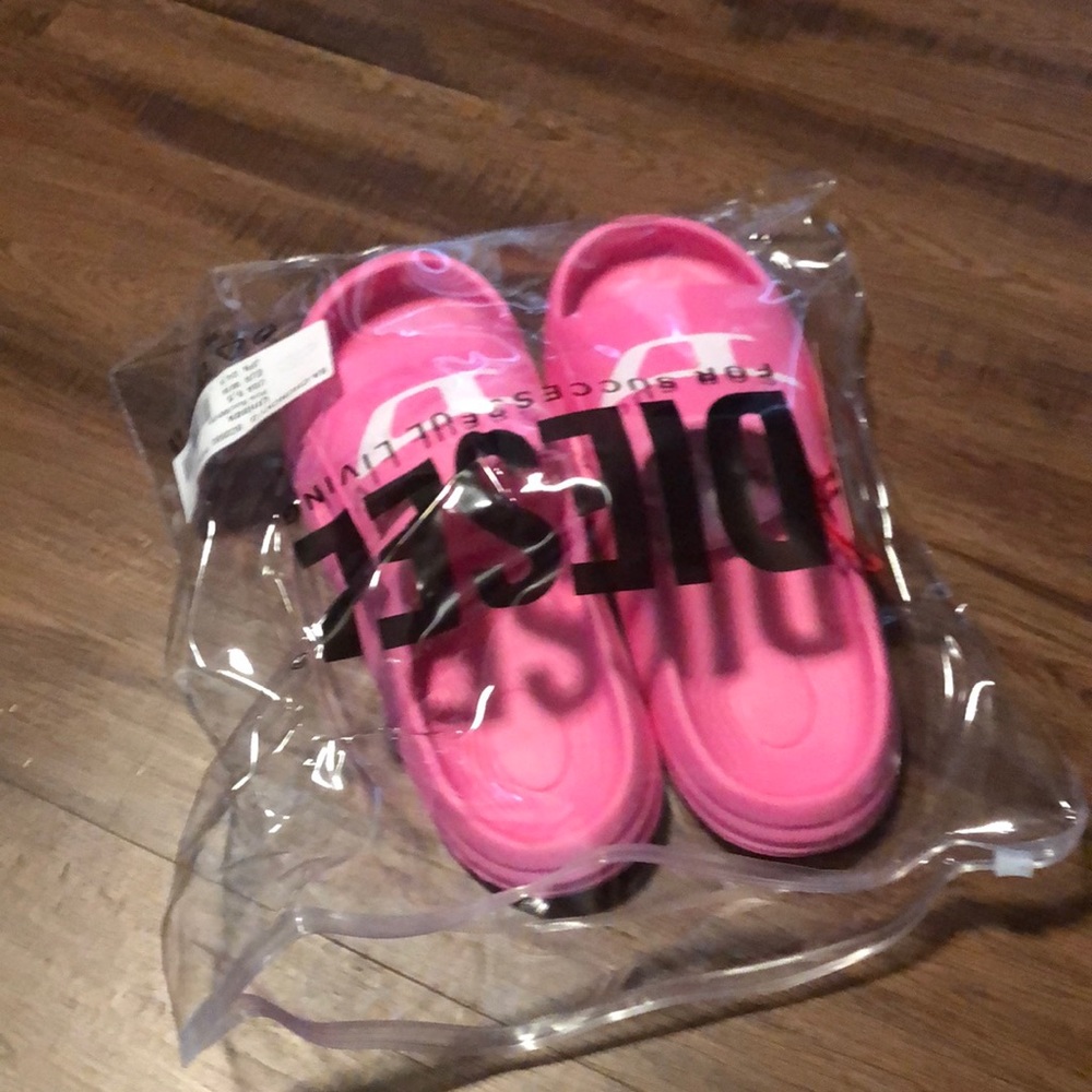 Nwt Diesel slides pretty pretty pink